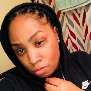 Meet your Posher, Sha